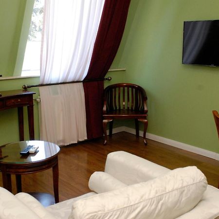 Prestige Palace - Esquisse Hotel Тбилиси Екстериор снимка