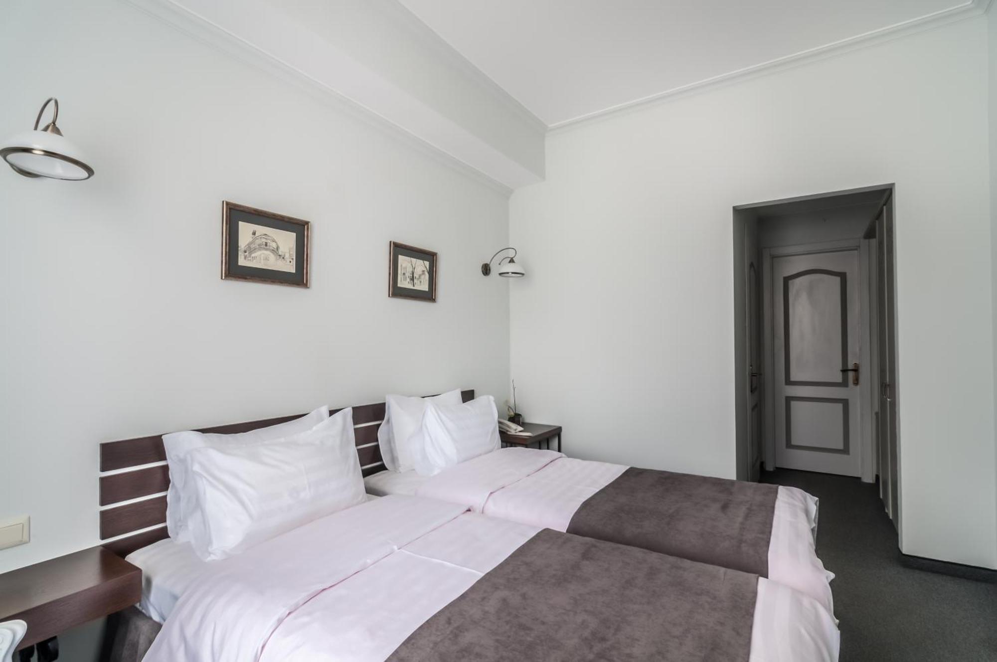 Prestige Palace - Esquisse Hotel Тбилиси Екстериор снимка
