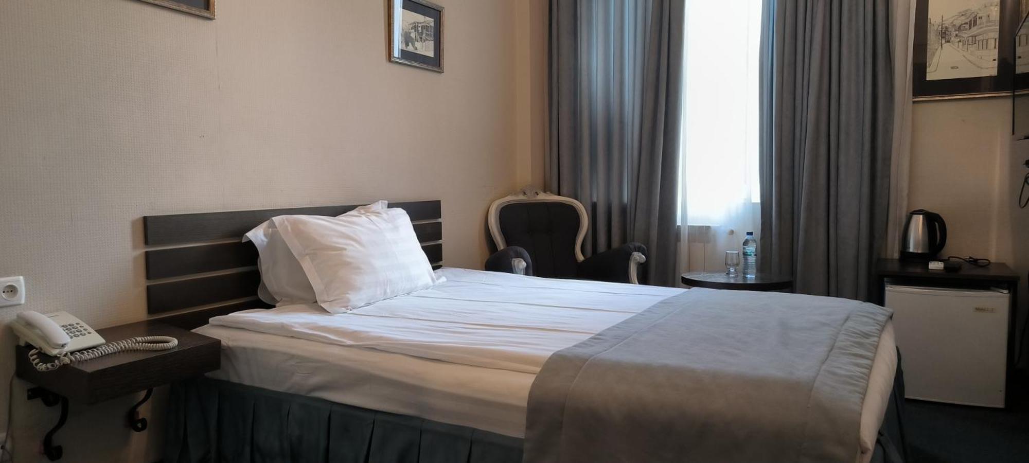 Prestige Palace - Esquisse Hotel Тбилиси Стая снимка