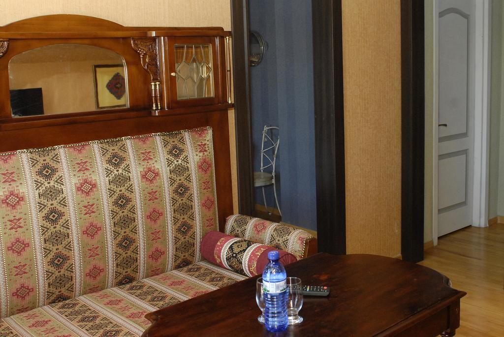 Prestige Palace - Esquisse Hotel Тбилиси Екстериор снимка